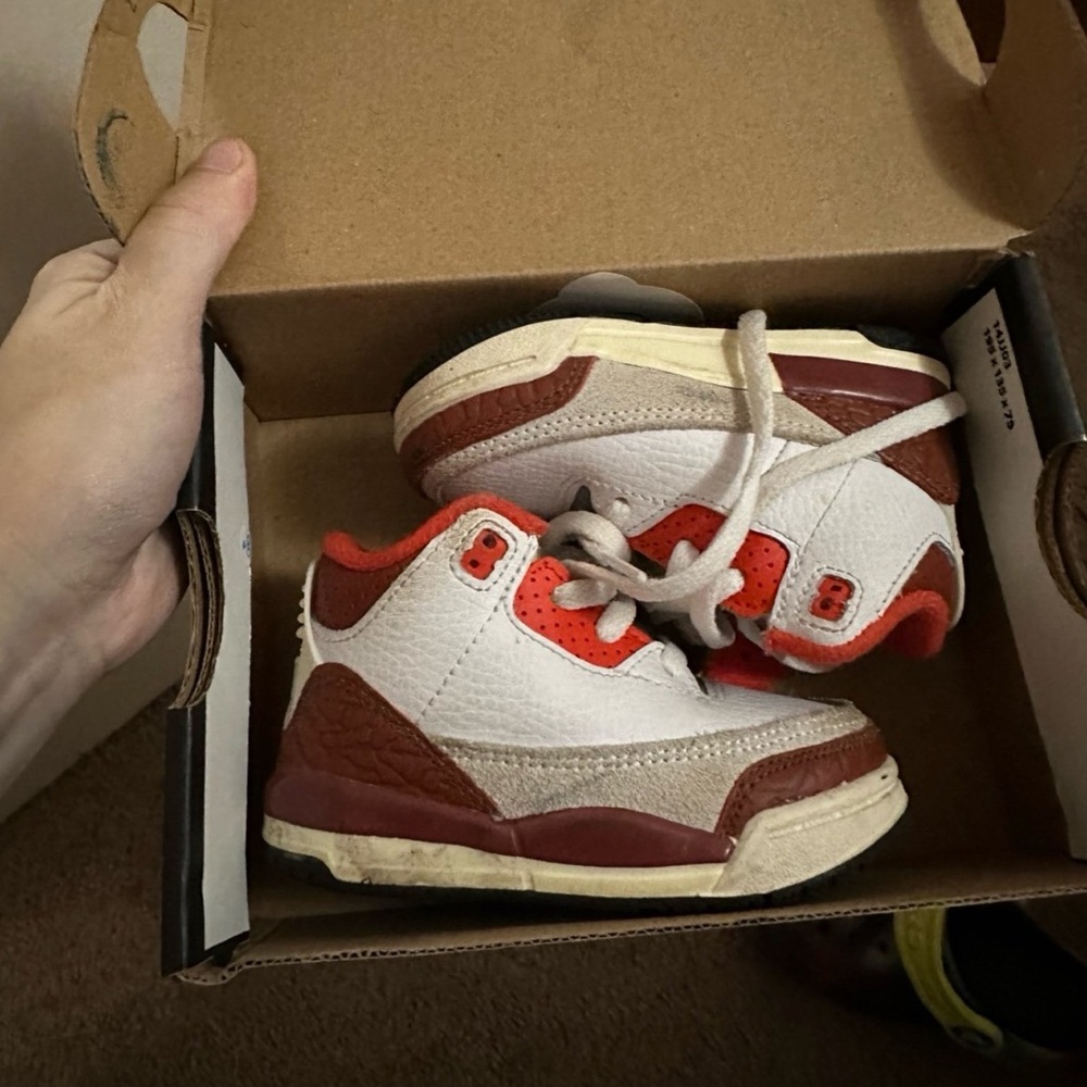 Jordan Retro SE